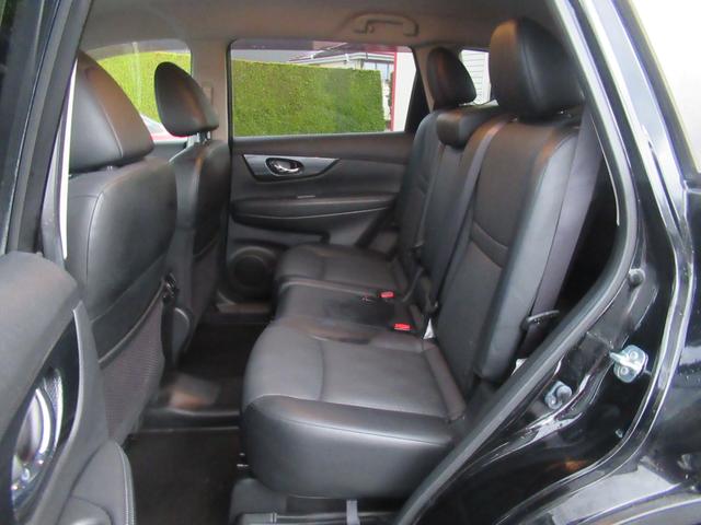 エクストレイル ２０Ｘｔ　エマージェンシーブレーキパッケージ　純正ＳＤナビ　フルセグテレビ　バックカメラ　純正１７インチアルミホイール　カプロンシート　運転席助手席シートヒーター　ＬＥＤライト（23枚目）