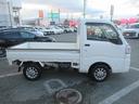 サンバートラック 　切替式４ＷＤ　ライトレベライザー　社外１２インチアルミホイール　荷台プロテクター　エアコン　パワーステアリング（5枚目）