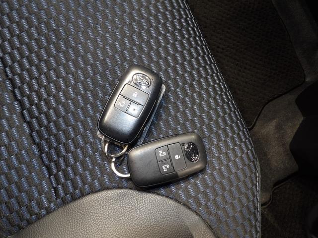 タント カスタムＸ　４ＷＤ　ナビ　純正ドライブレコーダー　全周囲モニター　フロント両席シートヒーター　プッシュボタンスタート　クリアランスソナー　両側スライドドア　衝突回避支援ブレーキ（23枚目）