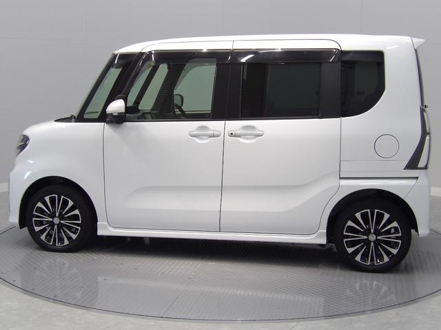 タント カスタムＲＳセレクション　４ＷＤ　エンジンスターター　シートヒーター　ナビ　パノラマカメラ　ＬＥＤヘッドライト（5枚目）