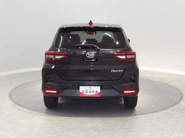 ロッキー プレミアム　４ＷＤ　大型ナビ　全周囲モニター　フロント両席シートヒーター　純正エンジンスターター（3枚目）