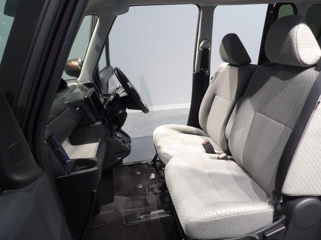 タント Ｘ　４ＷＤ　ＣＶＴ　イモビライザー機能付きキーフリーシステム　プッシュボタンスタート　ＬＥＤヘッドライト　左パワースライドドア　フロント両席シートヒーター　電動パーキングブレーキ　衝突回避支援システム（12枚目）