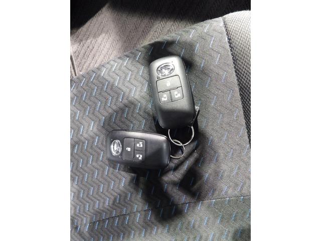 トール カスタムＧ　４ＷＤ　純正ナビ　全周囲モニター　プッシュスタート　アダプティブクルーズコントロール　両側パワースライドドア　クリアランスソナー　ＥＴＣ（24枚目）