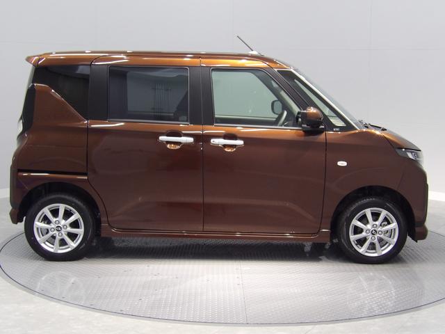 ムーヴ Ｇ　４ＷＤ、左側パワースライドドア、電動パーキング、ブレーキホールド、フルＬＥＤ、１４インチアルミ、スマートアシスト、ＴＦＴカラー液晶、フルオートエアコン、コーナーセンサー（4枚目）