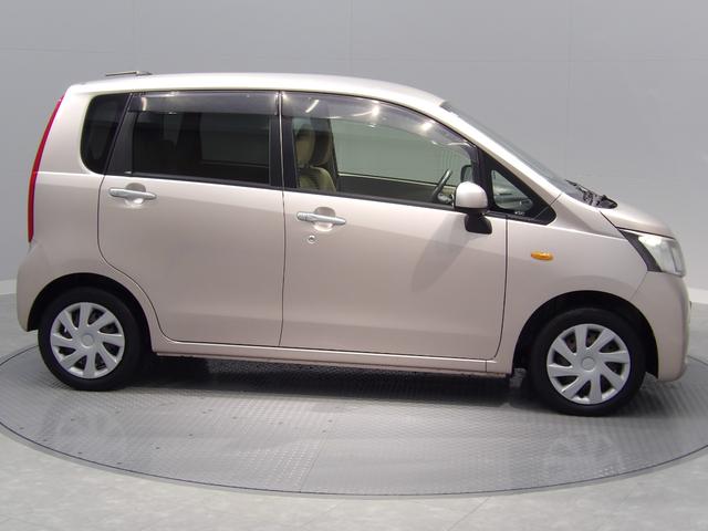 ムーヴ Ｌ　ＳＡ　ＣＶＴ　４ＷＤ　スマートアシスト　エコアイドル　ＶＳＣ　ＴＲＣ　　キーレス　マニュアルエアコン　全席パワーウインドウ　電動格納ミラー（4枚目）