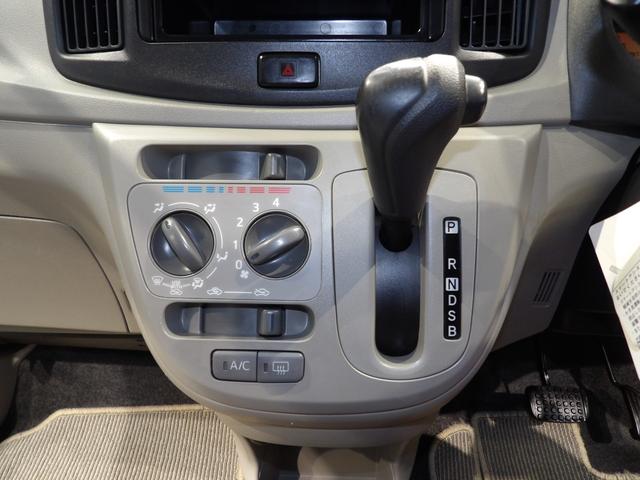 ミライース Ｌｆ　ＳＡ　スマアシ　４ＷＤ　エコアイドル　マニュアルエアコン　キーレスエントリー　パワーウィンドウ　セキュリティアラーム（11枚目）
