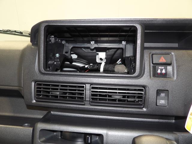 ハイゼットカーゴ ＤＸ　電子制御４ＷＤ　ＣＶＴ　スマートアシスト　リアヒーター　荷室フラット　キーレス　前席パワーウィンドウ　エコアイドル　ＡＢＳ　ＶＳＣ＆ＴＲＣ　１２インチスチールホイール（10枚目）