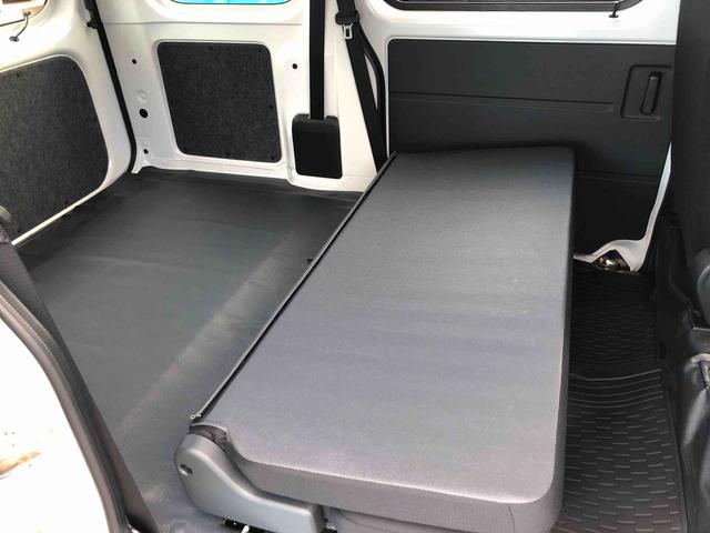 ハイゼットカーゴ ＤＸ　４ＷＤ　走行距離５７９ｋｍ・ＡＭ／ＦＭラジオ　４ＷＤ　スマートアシスト　ＡＭ／ＦＭラジオ　コーナーセンサー　スチールホイール　マニュアルエアコン　キーレスエントリー　アイドリングストップ　キーレスエントリー（53枚目）