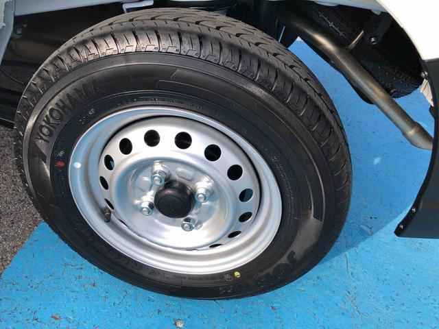 ハイゼットカーゴ ＤＸ　４ＷＤ　走行距離１６４ｋｍ・ＡＭ／ＦＭラジオ　４ＷＤ　スマートアシスト　ＡＭ／ＦＭラジオ　マニュアルエアコン　コーナーセンサー　キーレスエントリー　アイドリングストップ（23枚目）