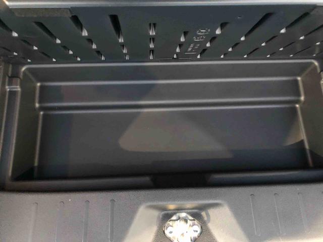 ルーミー カスタムG 4WD 走行距離13240km・ナビ 4WD スマートアシスト ナビ オートエアコン バックモニター ステアリングスイッチ アルミホイール プッシュボタンスタート(71枚目)