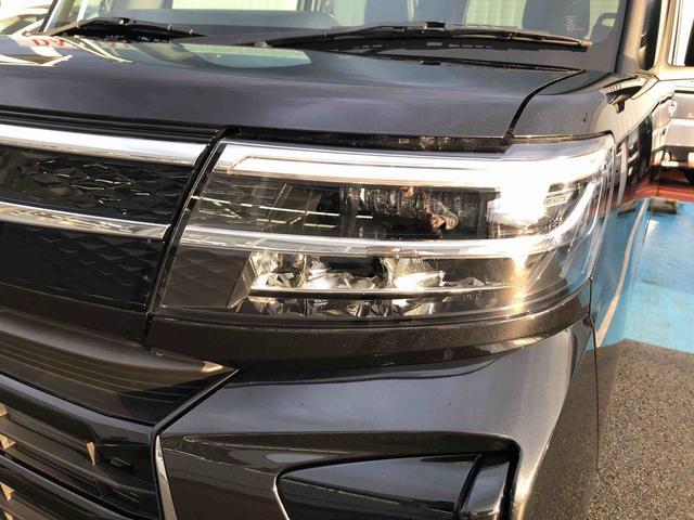 タント カスタムＸ　４ＷＤ　走行距離５５１９ｋｍ　４ＷＤ　スマートアシスト　アルミホイール　デジタルメーター　オートエアコン　スライドドア　電動パーキングブレーキ　キーフリーシステム（7枚目）