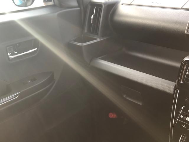 タント カスタムＸ　４ＷＤ　走行距離５５１９ｋｍ　４ＷＤ　スマートアシスト　アルミホイール　デジタルメーター　オートエアコン　スライドドア　電動パーキングブレーキ　キーフリーシステム（60枚目）