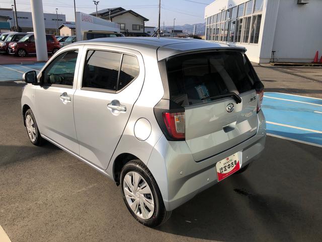 ミライース Ｘ　ＳＡＩＩＩ　４ＷＤ　走行距離２５２７ｋｍ　４ＷＤ　スマートアシスト　フルホイールキャップ　デジタルメーター　マニュアルエアコン　キーレスエントリー　コーナーセンサー（9枚目）