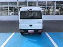 ハイゼットカーゴ ＤＸ　４ＷＤ　走行距離１６４ｋｍ・ＡＭ／ＦＭラジオ　４ＷＤ　スマートアシスト　ＡＭ／ＦＭラジオ　マニュアルエアコン　コーナーセンサー　キーレスエントリー　アイドリングストップ（3枚目）