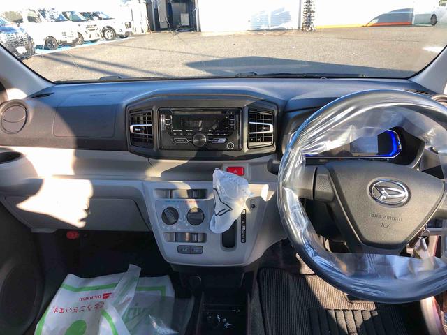 ミライース X リミテッドSAIII 4WD 走行距離8151km 4WD スマートアシスト デジタルメーター フルホイールキャップ コーナーセンサー マニュアルエアコン キーレスエントリー(15枚目)