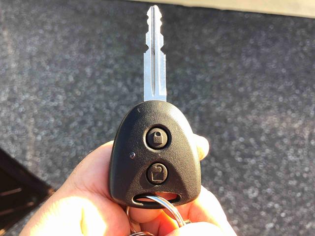 ミライース X リミテッドSAIII 4WD 走行距離8151km 4WD スマートアシスト デジタルメーター フルホイールキャップ コーナーセンサー マニュアルエアコン キーレスエントリー(23枚目)