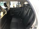 リヤシートも足元広々空間。