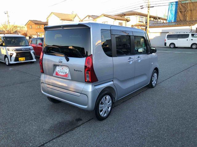 タント ウェルカムシートリフトＸ　２ＷＤ　走行距離３１０１ｋｍ　２ＷＤ　スマートアシスト　フルホイールキャップ　ディスプレイオーディオ　バックモニター　ステアリングスイッチ　ベンチシート（8枚目）