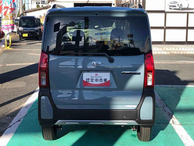 タント ファンクロス 4WD スマートアシスト プッシュボタンスタート キーフリーシステム 電動パーキングブレーキ アルミホイール オートエアコン フロントフォグランプ クルーズコントロール(3枚目)