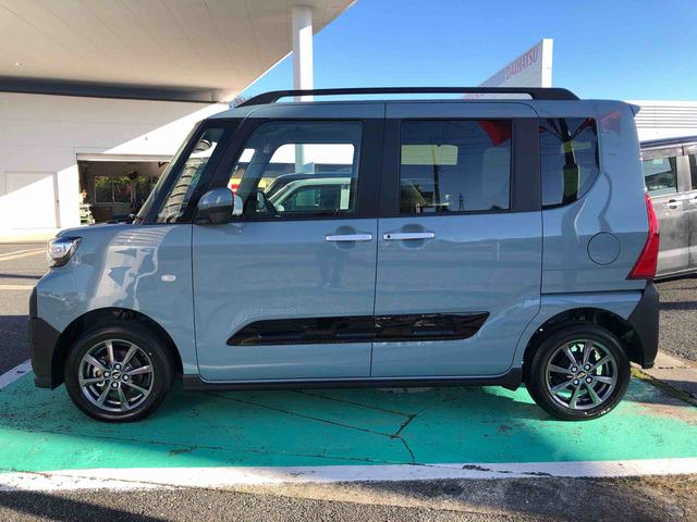 タント ファンクロス 4WD スマートアシスト プッシュボタンスタート キーフリーシステム 電動パーキングブレーキ アルミホイール オートエアコン フロントフォグランプ クルーズコントロール(5枚目)