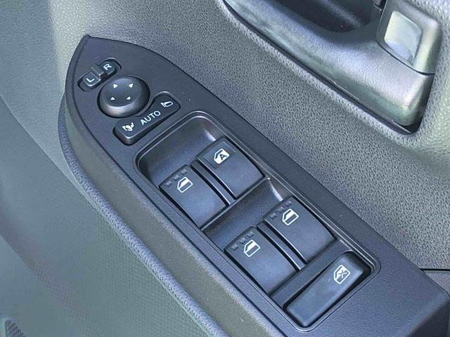 タント ファンクロス 4WD スマートアシスト プッシュボタンスタート キーフリーシステム 電動パーキングブレーキ アルミホイール オートエアコン フロントフォグランプ クルーズコントロール(56枚目)