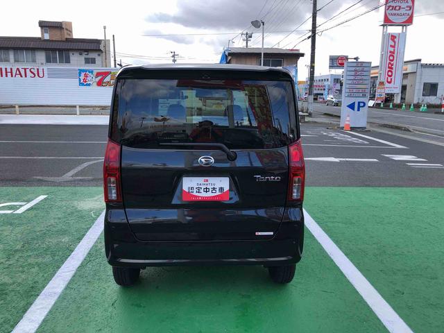 タント Ｘ　４ＷＤ　走行距離５９５８ｋｍ　４ＷＤ　スマートアシスト　スライドドア　オートエアコン　デジタルメーター　フルホイールキャップ　ステアリングスイッチ　プッシュボタンスタート（3枚目）