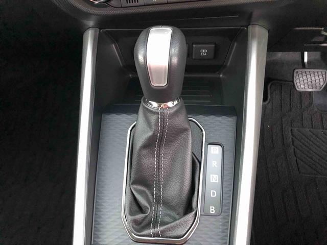 ロッキー プレミアムＧ　ＨＥＶ　２ＷＤ　走行距離３４９４ｋｍ　２ＷＤ　スマートアシスト　アルミホイール　オートエアコン　コーナーセンサー　キーフリーシステム　電動パーキングブレーキ（11枚目）