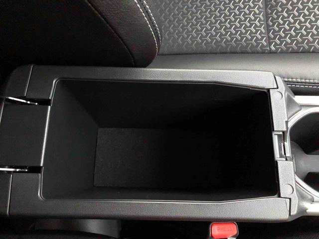 ロッキー プレミアムＧ　ＨＥＶ　２ＷＤ　走行距離３４９４ｋｍ　２ＷＤ　スマートアシスト　アルミホイール　オートエアコン　コーナーセンサー　キーフリーシステム　電動パーキングブレーキ（32枚目）