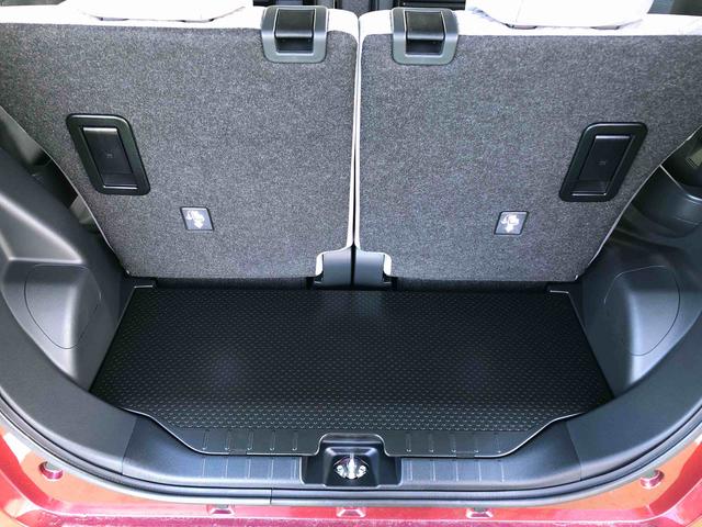 タント Ｘ　４ＷＤ　走行距離３２８５ｋｍ　４ＷＤ　スマートアシスト　オートエアコン　フルホイールキャップ　プッシュボタンスタート　キーフリーシステム　オートエアコン（18枚目）