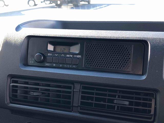 ハイゼットカーゴ ＤＸ　４ＷＤ　走行距離６９０ｋｍ　４ＷＤ　スマートアシスト　マニュアルエアコン　コーナーセンサー　キーレスエントリー　スチールホイール　マニュアルエアコン（10枚目）