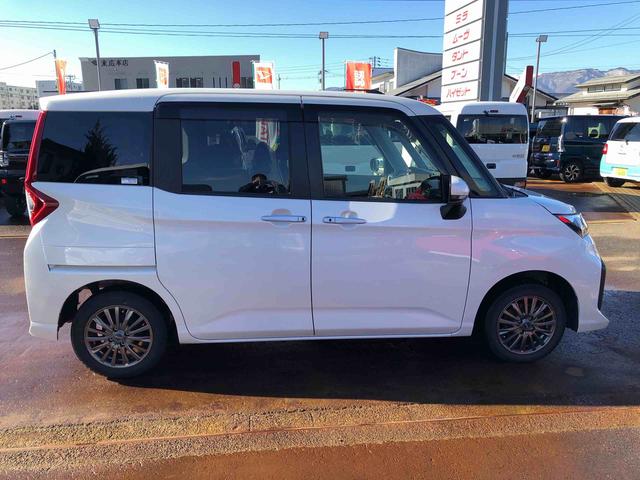 トール Ｇ　４ＷＤ　走行距離４６６２７ｋｍ・ナビ　４ＷＤ　スマートアシスト　アルミホイール　ナビ　プッシュボタンスタート　ステアリングスイッチ　キーフリーシステム　アイドリングストップ（4枚目）