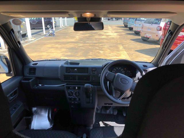 ハイゼットカーゴ ＤＸ　４ＷＤ　走行距離１８ｋｍ　４ＷＤ　スマートアシスト　ＡＭ／ＦＭラジオ　マニュアルエアコン　コーナーセンサー　キーレスエントリー　スチールタイヤ（10枚目）