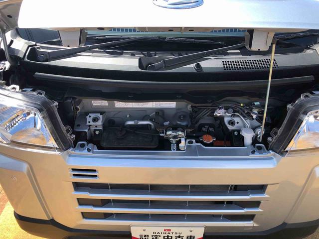 ハイゼットカーゴ ＤＸ　４ＷＤ　走行距離１８ｋｍ　４ＷＤ　スマートアシスト　ＡＭ／ＦＭラジオ　マニュアルエアコン　コーナーセンサー　キーレスエントリー　スチールタイヤ（17枚目）