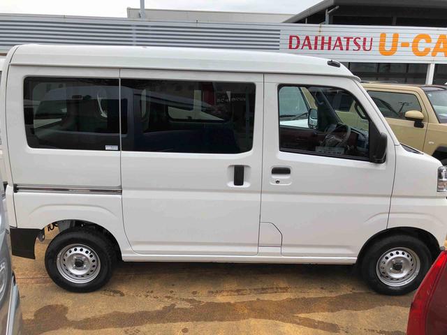 ハイゼットカーゴ ＤＸ　４ＷＤ　走行距離９ｋｍ　４ＷＤ　スマートアシスト　マニュアルエアコン　スチールホイール　キーレスエントリー　コーナーセンサー　スライドドア　アイドリングストップ（4枚目）