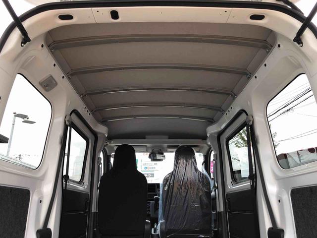 ハイゼットカーゴ ＤＸ　４ＷＤ　走行距離９ｋｍ　４ＷＤ　スマートアシスト　マニュアルエアコン　スチールホイール　キーレスエントリー　コーナーセンサー　スライドドア　アイドリングストップ（12枚目）