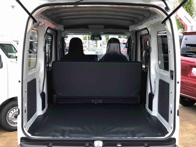 ハイゼットカーゴ ＤＸ　４ＷＤ　走行距離９ｋｍ　４ＷＤ　スマートアシスト　マニュアルエアコン　スチールホイール　キーレスエントリー　コーナーセンサー　スライドドア　アイドリングストップ（18枚目）