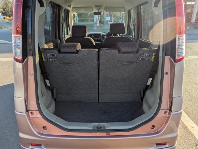 パレット Ｔ　４ＷＤ　スマートキー　両側パワースライド　運転席シートヒーター　リアスポイラー　社外ＣＤ　純正アルミホイール（6枚目）