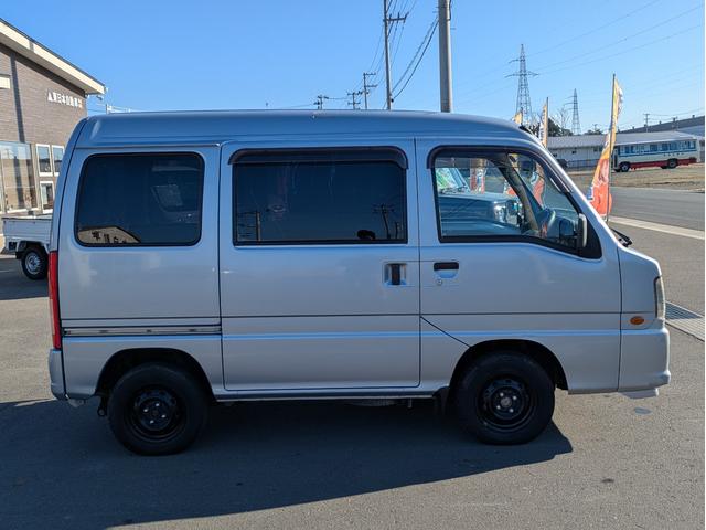 サンバーバン ＶＢ　タイミングベルト交換済み　エアコン　パワステ　運転席エアバック　５速マニュアル　切替４ＷＤ　ＥＴＣ車載器（3枚目）