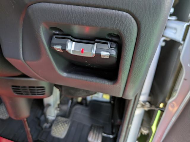 サンバーバン ＶＢ　タイミングベルト交換済み　エアコン　パワステ　運転席エアバック　５速マニュアル　切替４ＷＤ　ＥＴＣ車載器（20枚目）