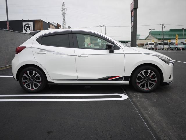 デミオ ＸＤツーリング　４ＷＤ　ＳＤナビ　ドライブレコーダー　衝突安全ボディ　ＳＤ　ｉ－ｓｔｏｐ　ＬＥＤライト　キーフリー　クルコン　ＤＳＣ　イモビライザー　サイドエアバッグ　４ＷＤ　ＥＴＣ　エアバッグ　ＵＳＢ（22枚目）