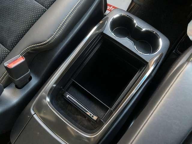 ヴェルファイア 2.5Z Aエディション ゴールデンアイズ 4WD 純正12インチナビ フリップダウンモニター 純正ドライブレコーダー パワーバックドア ETC2.0 両側パワースライドドア バックカメラ フルセグTV ハーフレザーシート 記録簿(41枚目)