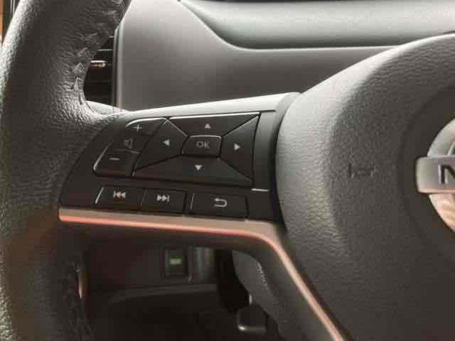 セレナ ハイウェイスターV ドライブレコーダー ETC 全周囲カメラ TV パークアシスト 両側電動スライドドア アイドリングストップ 電動格納ミラー 後席モニター 3列シート AT アルミホイール(8枚目)