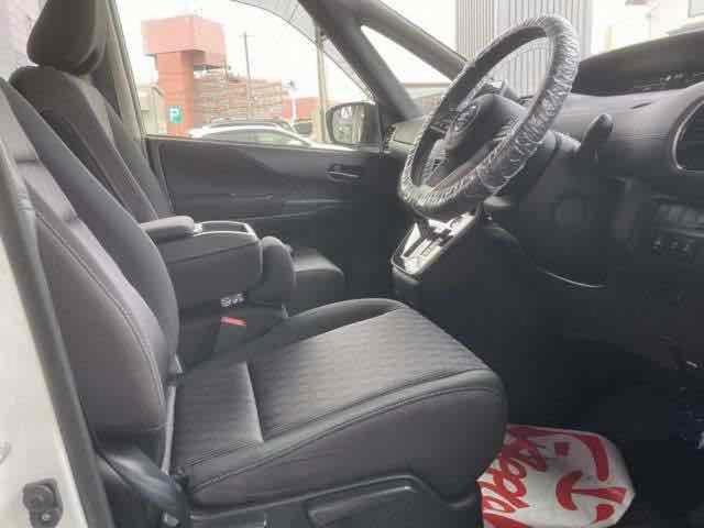 セレナ ハイウェイスターV ドライブレコーダー ETC 全周囲カメラ TV パークアシスト 両側電動スライドドア アイドリングストップ 電動格納ミラー 後席モニター 3列シート AT アルミホイール(26枚目)