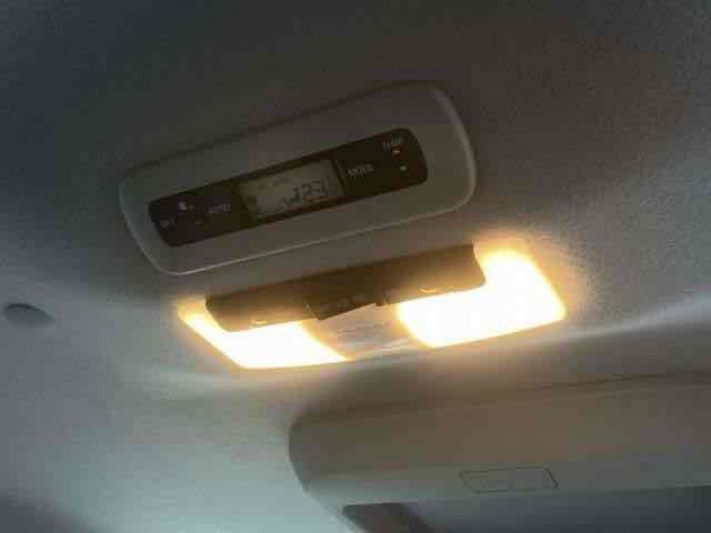 セレナ ハイウェイスターV ドライブレコーダー ETC 全周囲カメラ TV パークアシスト 両側電動スライドドア アイドリングストップ 電動格納ミラー 後席モニター 3列シート AT アルミホイール(28枚目)