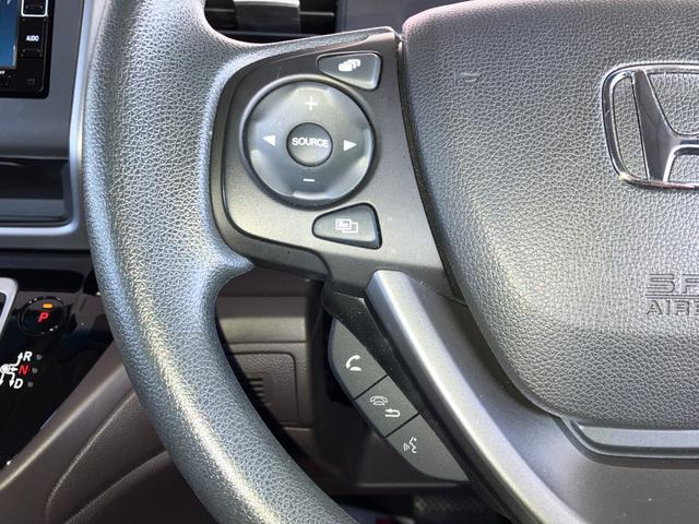 フリードハイブリッド ハイブリッド・Ｇホンダセンシング　４ＷＤ　ドライブレコーダー　ＥＴＣ　バックカメラ　ナビ　ＴＶ　オートクルーズコントロール　レーンアシスト　衝突被害軽減システム　両側電動スライドドア　オートライト　ＬＥＤヘッドランプ　スマートキー（6枚目）