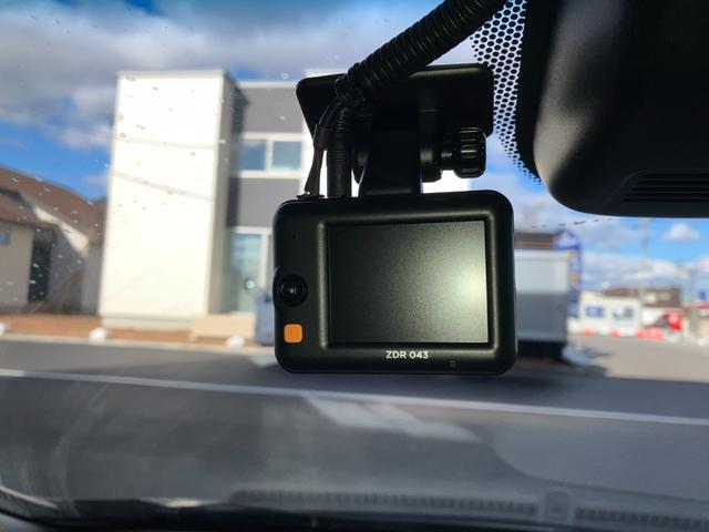 フリードハイブリッド ハイブリッド・Ｇホンダセンシング　４ＷＤ　ドライブレコーダー　ＥＴＣ　バックカメラ　ナビ　ＴＶ　オートクルーズコントロール　レーンアシスト　衝突被害軽減システム　両側電動スライドドア　オートライト　ＬＥＤヘッドランプ　スマートキー（8枚目）