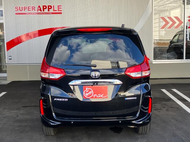 フリードハイブリッド ハイブリッド・Ｇホンダセンシング　４ＷＤ　ドライブレコーダー　ＥＴＣ　バックカメラ　ナビ　ＴＶ　オートクルーズコントロール　レーンアシスト　衝突被害軽減システム　両側電動スライドドア　オートライト　ＬＥＤヘッドランプ　スマートキー（15枚目）