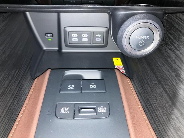 ハリアーハイブリッド Ｚ　レザーパッケージ　４ＷＤ　バックカメラ　オートクルーズコントロール　レーンアシスト　パワーシート　衝突被害軽減システム　ナビ　ＴＶ　オートマチックハイビーム　オートライト　ＬＥＤヘッドランプ　電動リアゲート（7枚目）