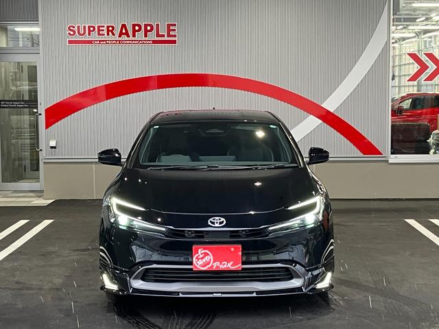 プリウス Ｚ　４ＷＤ　クリアランスソナー　レーンアシスト　オートクルーズコントロール　パークアシスト　衝突被害軽減システム　全周囲カメラ　ナビ　ＴＶ　アルミホイール　オートマチックハイビーム　オートライト（12枚目）