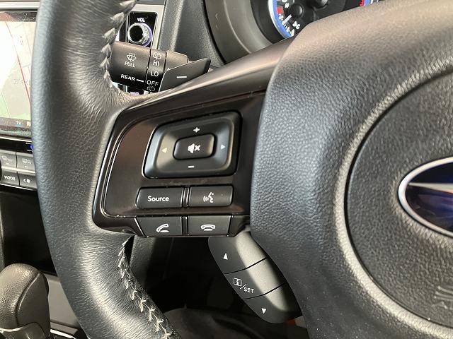 レヴォーグ １．６ＧＴアイサイト　Ｖスポーツ　４ＷＤ　ＥＴＣ　バックカメラ　サイドカメラ　ナビ　ＴＶ　クリアランスソナー　オートクルーズコントロール　レーンアシスト　衝突被害軽減システム　アルミホイール　オートライト　ＬＥＤヘッドランプ（10枚目）